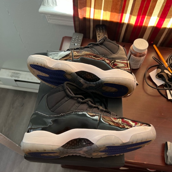 space jam 11s size 9